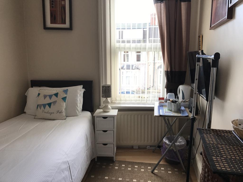 Lighthouse Guest House Whitley Bay Dış mekan fotoğraf