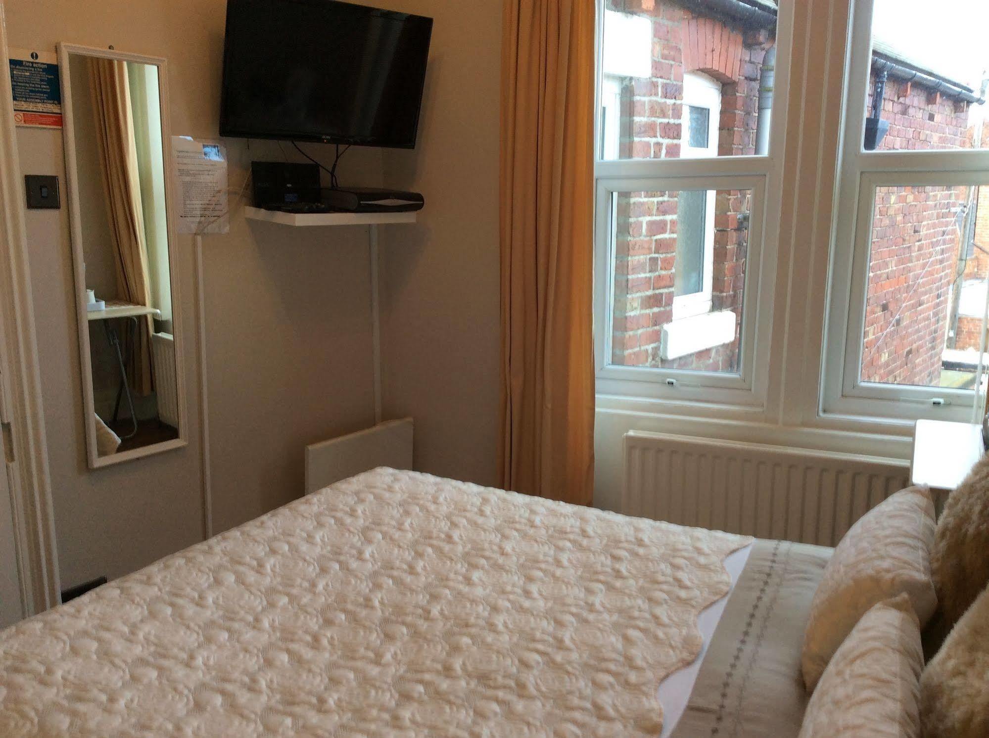 Lighthouse Guest House Whitley Bay Dış mekan fotoğraf